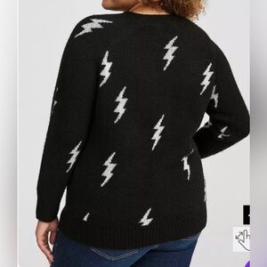 Torrid black Sweater w Lightning Bolt Design, Torrid size 1, NWT
